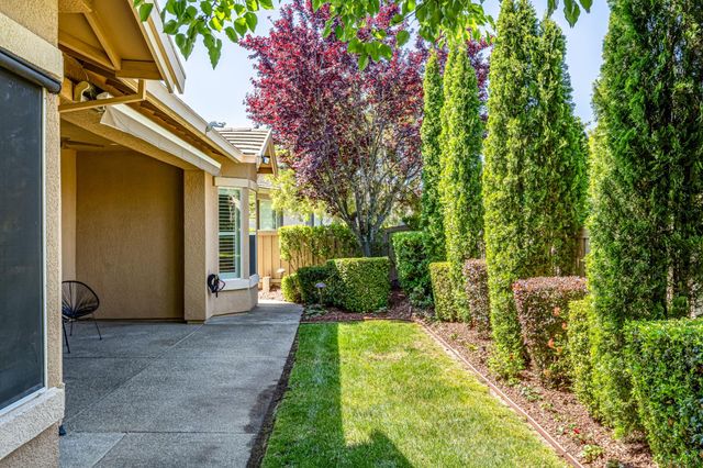 2695 Kingfisher Ln, Lincoln, CA 95648