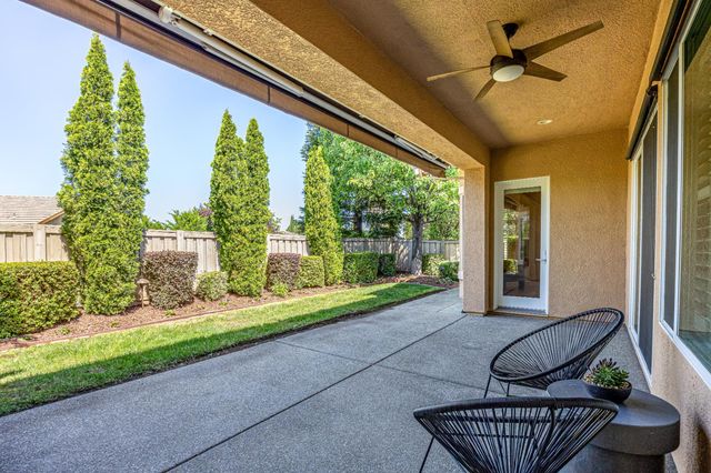2695 Kingfisher Ln, Lincoln, CA 95648