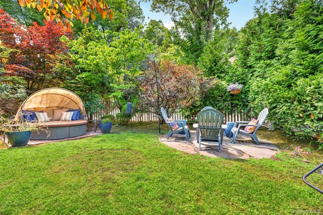 2 Stewart Avenue, Tuckahoe, NY 10707