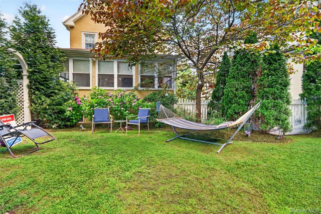 2 Stewart Avenue, Tuckahoe, NY 10707