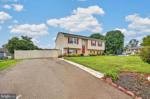11680 FORT UNION DR, Remington, VA 22734