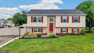 11680 FORT UNION DR, Remington, VA 22734