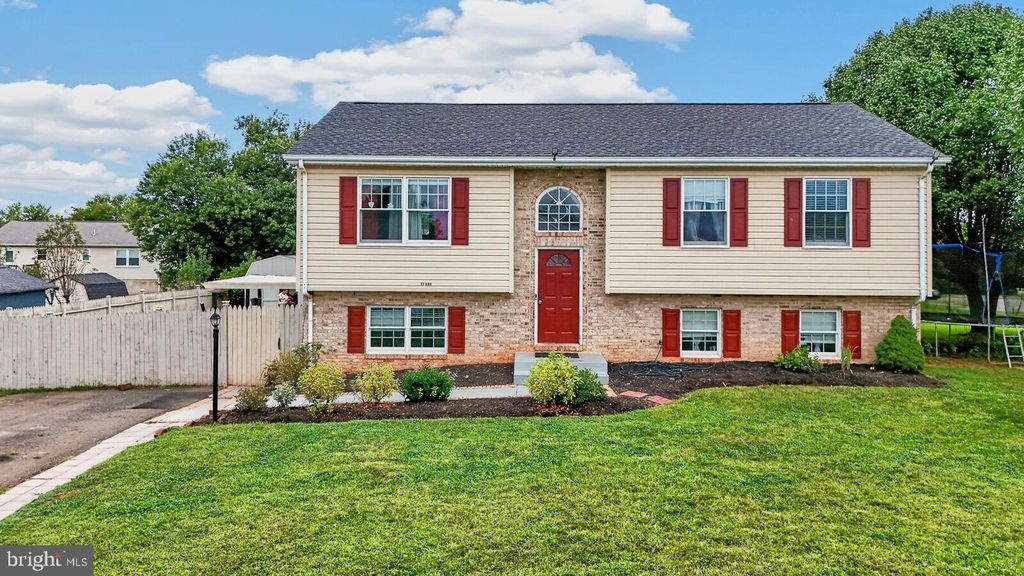 11680 FORT UNION DR, Remington, VA 22734