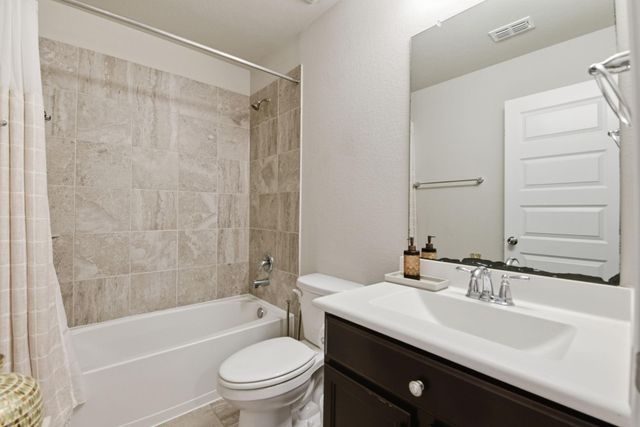 1026 Bayou Meadow Drive, Missouri City, TX 77459