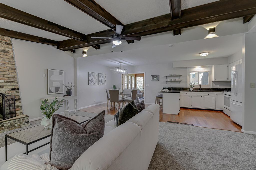 16010 Oak Shore Drive, Lakeville, MN 55044 — photo 5
