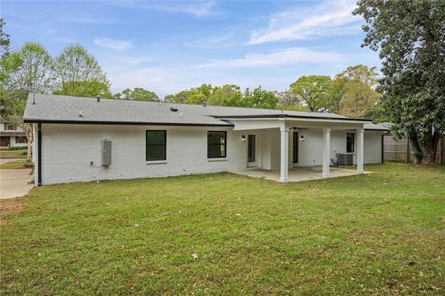 11 Schwaemmle Drive, Mobile, AL 36608