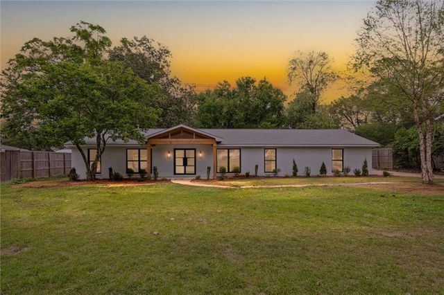 11 Schwaemmle Drive, Mobile, AL 36608