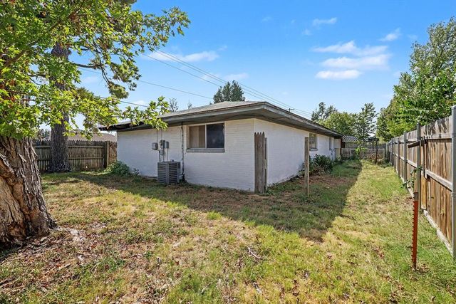 7721 NW 30th Street, Bethany, OK 73008