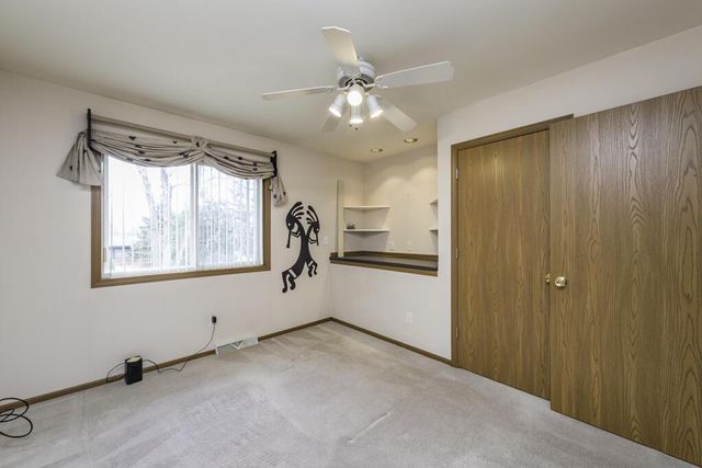 9950 11th AVENUE, Pleasant Prairie, WI 53158