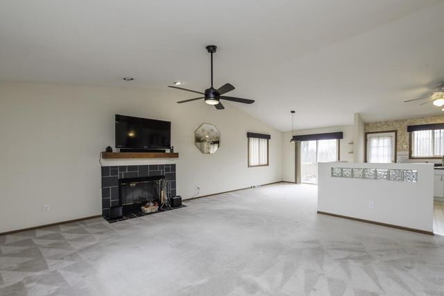 9950 11th AVENUE, Pleasant Prairie, WI 53158