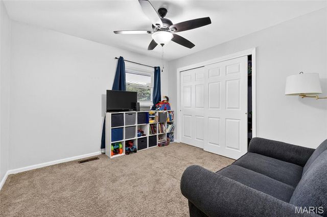 4833 Mattis Road, Unincorporated, MO 63128