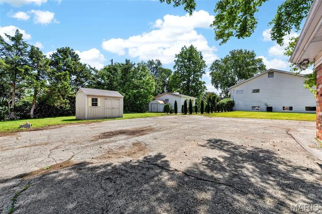 4833 Mattis Road, Unincorporated, MO 63128