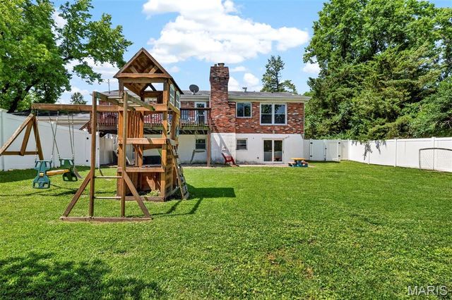 4833 Mattis Road, Unincorporated, MO 63128