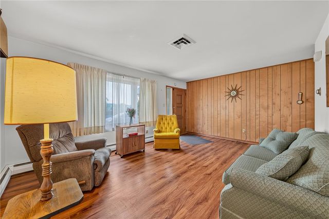 1407 East Livingston Street, Allentown City, PA 18109