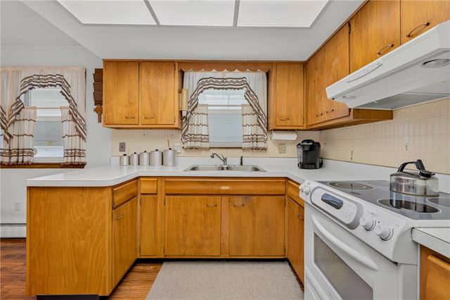 1407 East Livingston Street, Allentown City, PA 18109