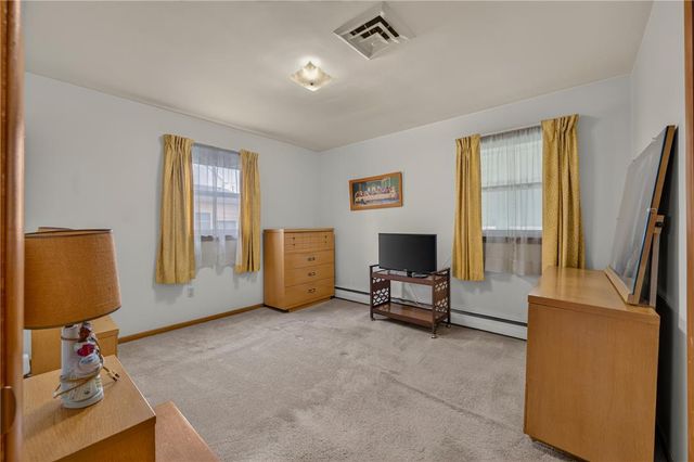1407 East Livingston Street, Allentown City, PA 18109