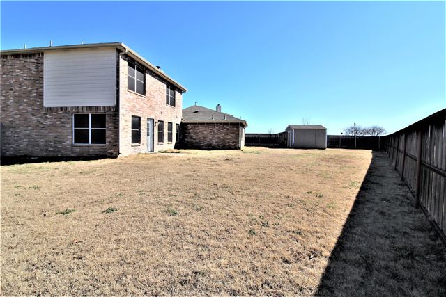 2201 Green Hill Drive, Forney, TX 75126