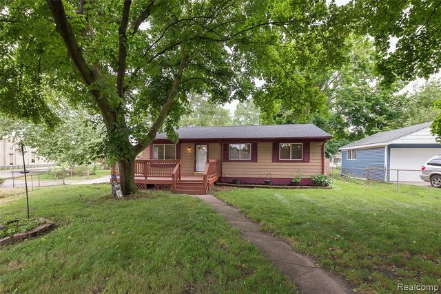 658 Kansas Avenue, Ypsilanti, MI 48198