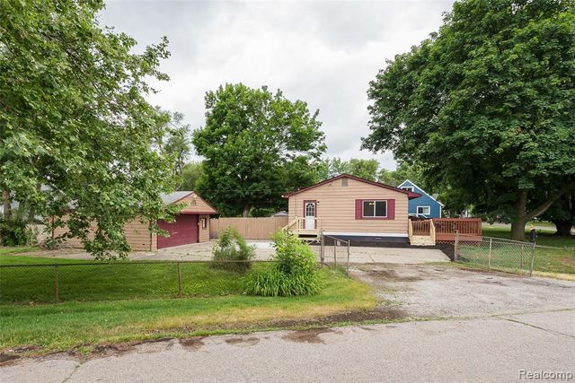 658 Kansas Avenue, Ypsilanti, MI 48198
