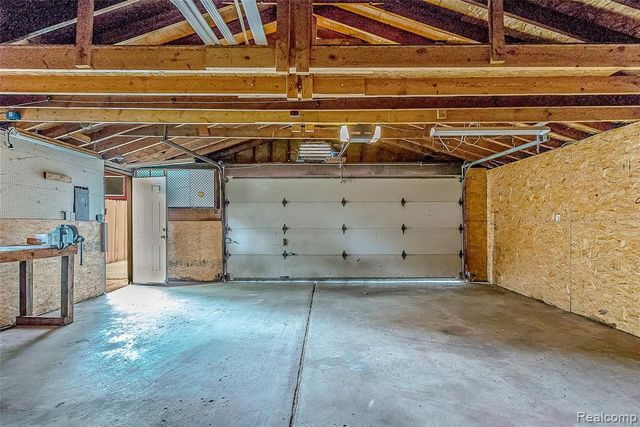 658 Kansas Avenue, Ypsilanti, MI 48198