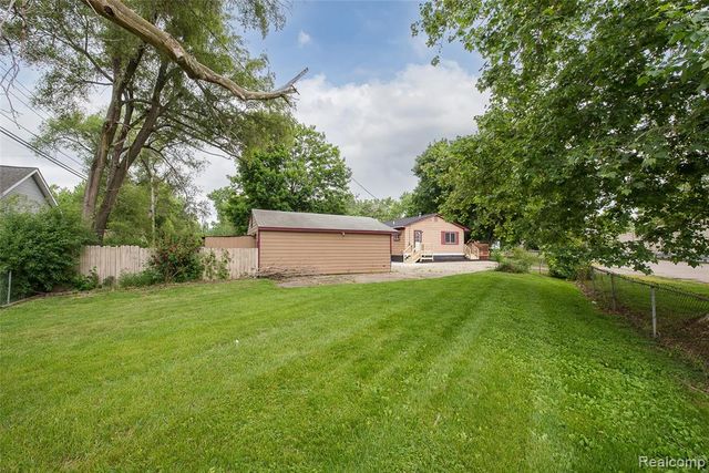 658 Kansas Avenue, Ypsilanti, MI 48198