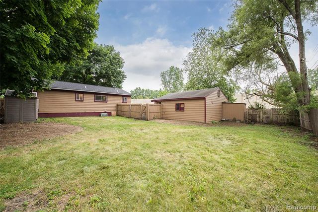 658 Kansas Avenue, Ypsilanti, MI 48198