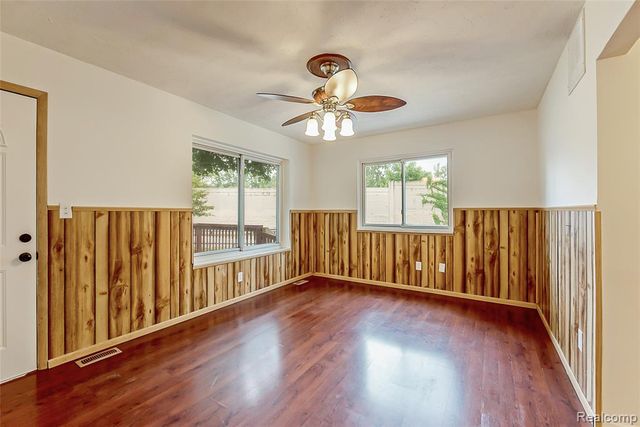 658 Kansas Avenue, Ypsilanti, MI 48198