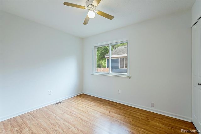 658 Kansas Avenue, Ypsilanti, MI 48198