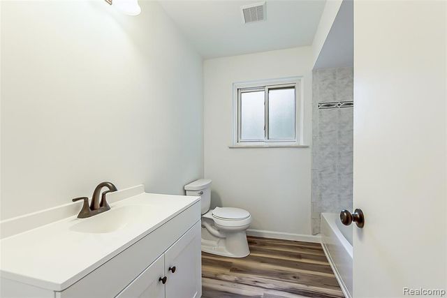 658 Kansas Avenue, Ypsilanti, MI 48198