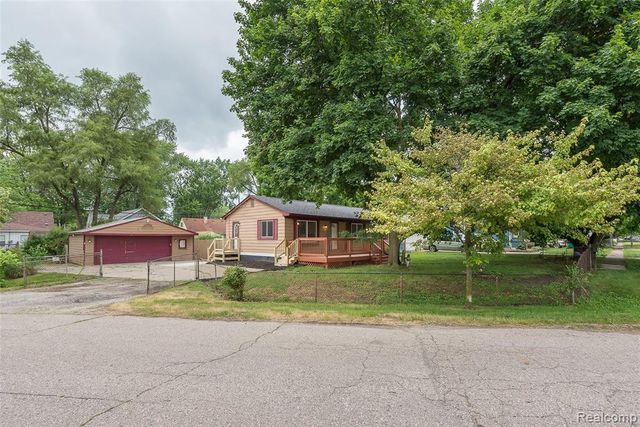 658 Kansas Avenue, Ypsilanti, MI 48198