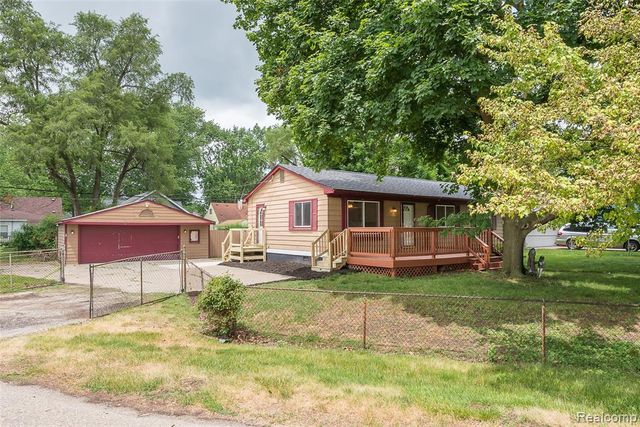 658 Kansas Avenue, Ypsilanti, MI 48198