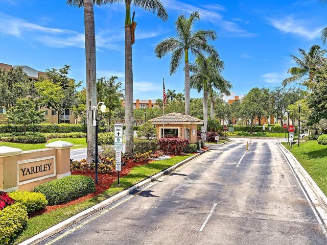 7735 Yardley Drive 305, Tamarac, FL 33321