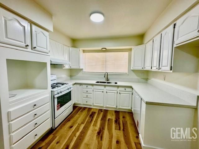 8837 Glenda Street, Bakersfield, CA 93307