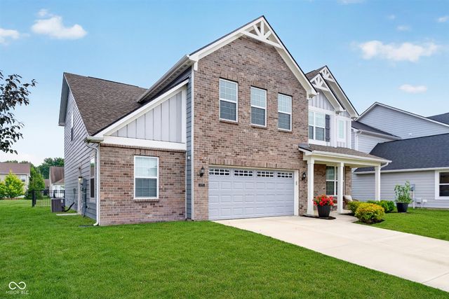 6779 Oakcrest Drive, Mccordsville, IN 46055