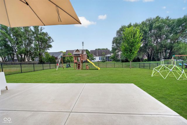 6779 Oakcrest Drive, Mccordsville, IN 46055