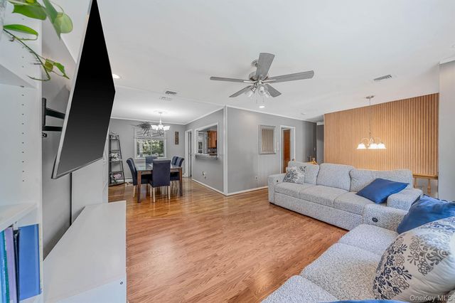 109 Midland Boulevard, Ronkonkoma, NY 11779