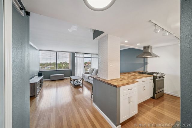450 W 7th Street 607, Tulsa, OK 74119