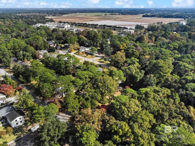 752 Evergreen Street, Fairhope, AL 36532