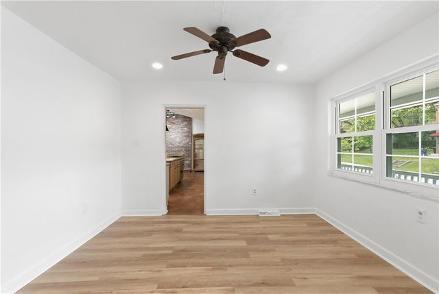 2830 Sussex Ave, Brookline, PA 15226