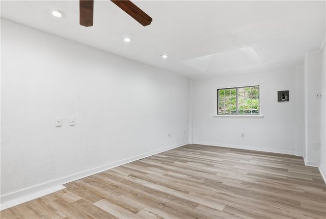 2830 Sussex Ave, Brookline, PA 15226