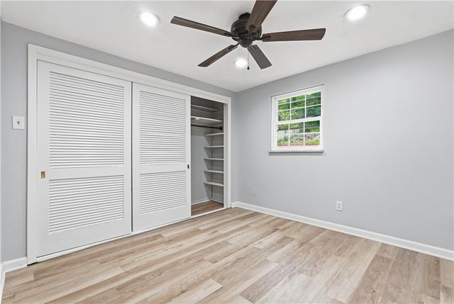 2830 Sussex Ave, Brookline, PA 15226