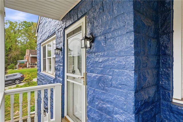 2830 Sussex Ave, Brookline, PA 15226