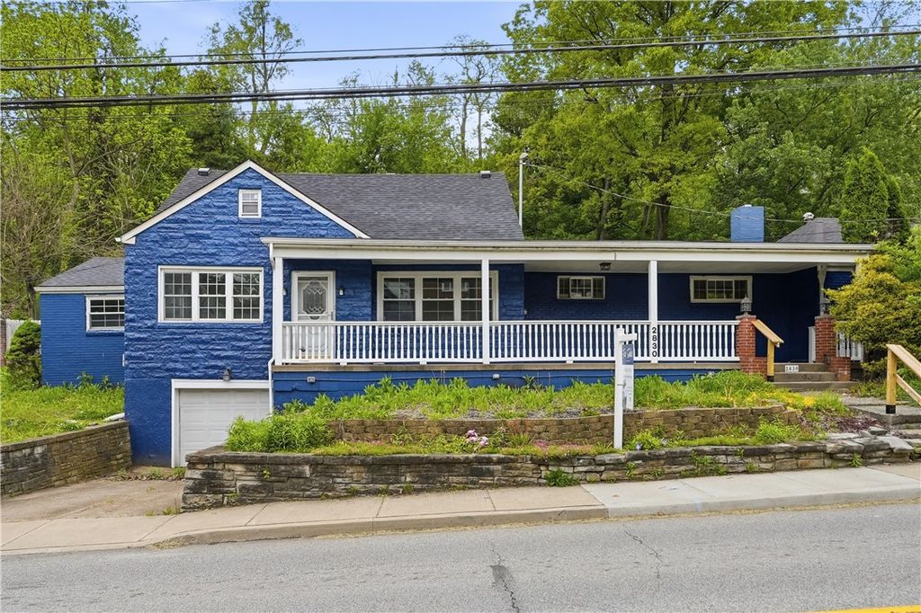2830 Sussex Ave, Brookline, PA 15226