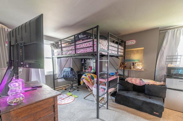 197 W Geneva Street, Williams Bay, WI 53191