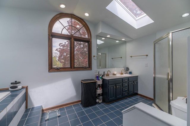197 W Geneva Street, Williams Bay, WI 53191