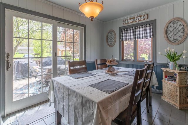 197 W Geneva Street, Williams Bay, WI 53191