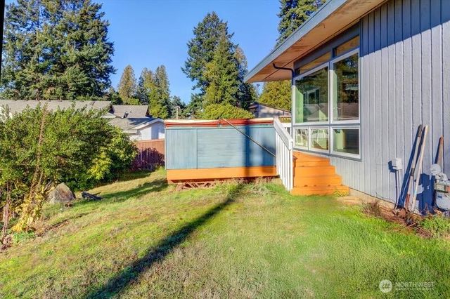 18822 Olympic View Drive, Edmonds, WA 98020