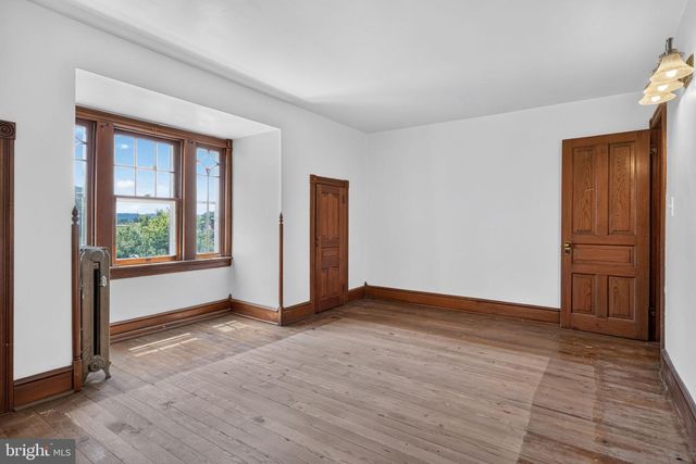 225 E MAIN ST, Kutztown, PA 19530