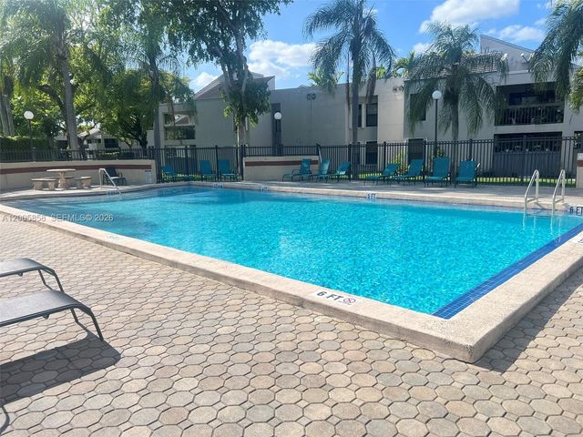 13240 SW 88th Ln 106-E, Miami, FL 33186