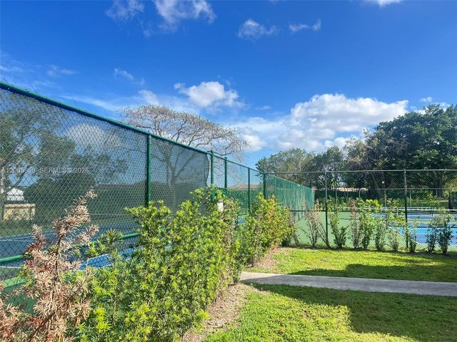 13240 SW 88th Ln 106-E, Miami, FL 33186